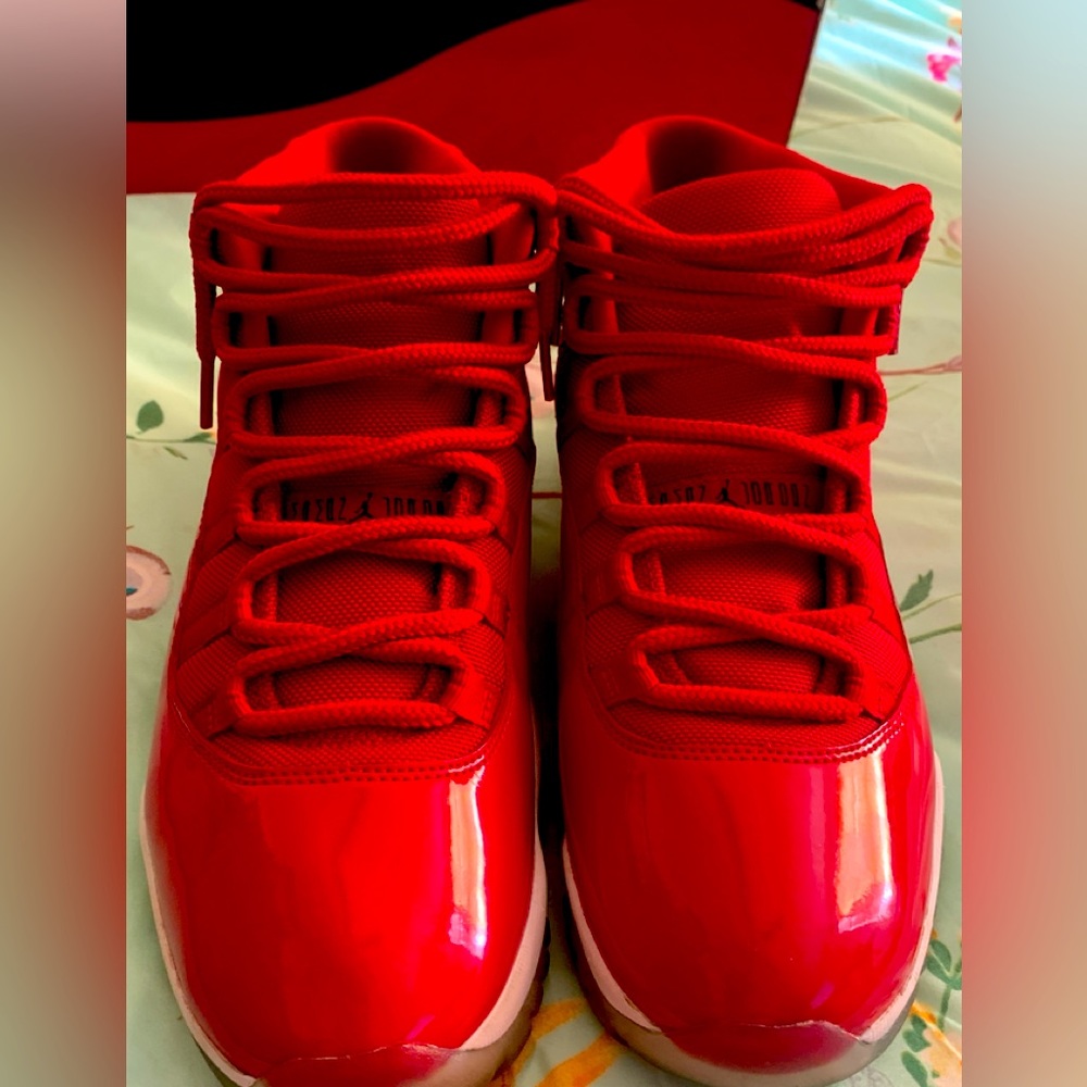 Jordan 11 Retro
Win Like 96
